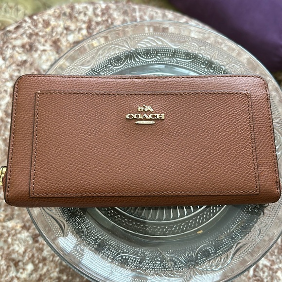 Coach Carmel gently used wallet. - Picture 1 of 2